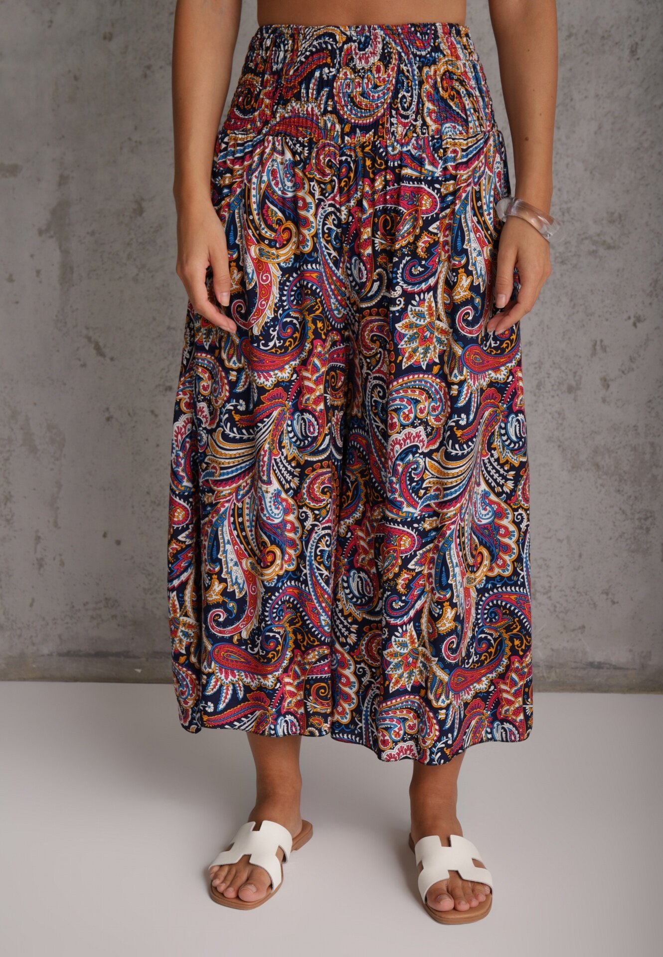 defox Pantaloni Culottes Bleumarin din Țesătură de Bumbac Decorate cu Model Paisley Gwinamas