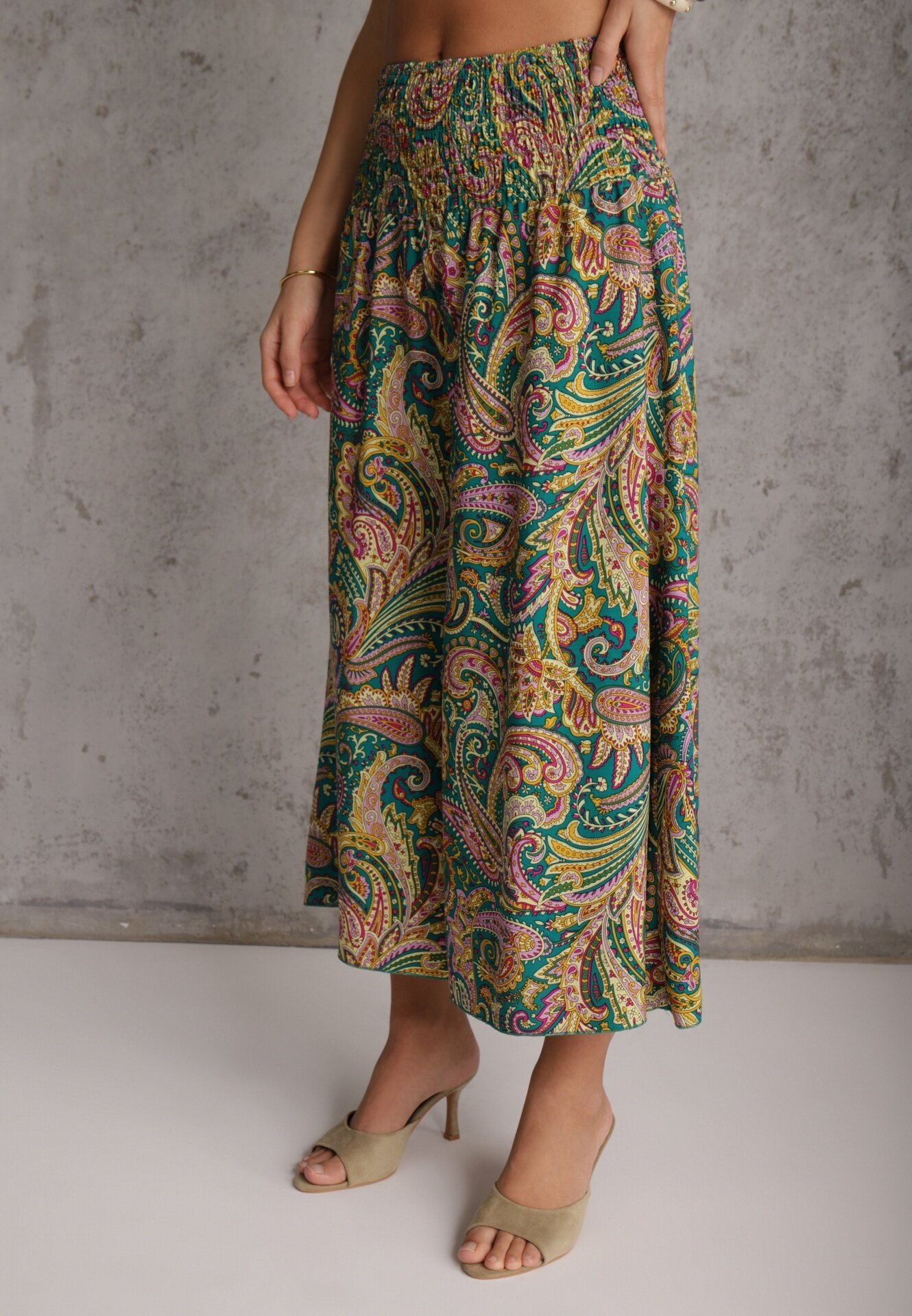 defox Pantaloni Culottes Verzi din Țesătură de Bumbac Decorați cu Model Paisley Gwinamas