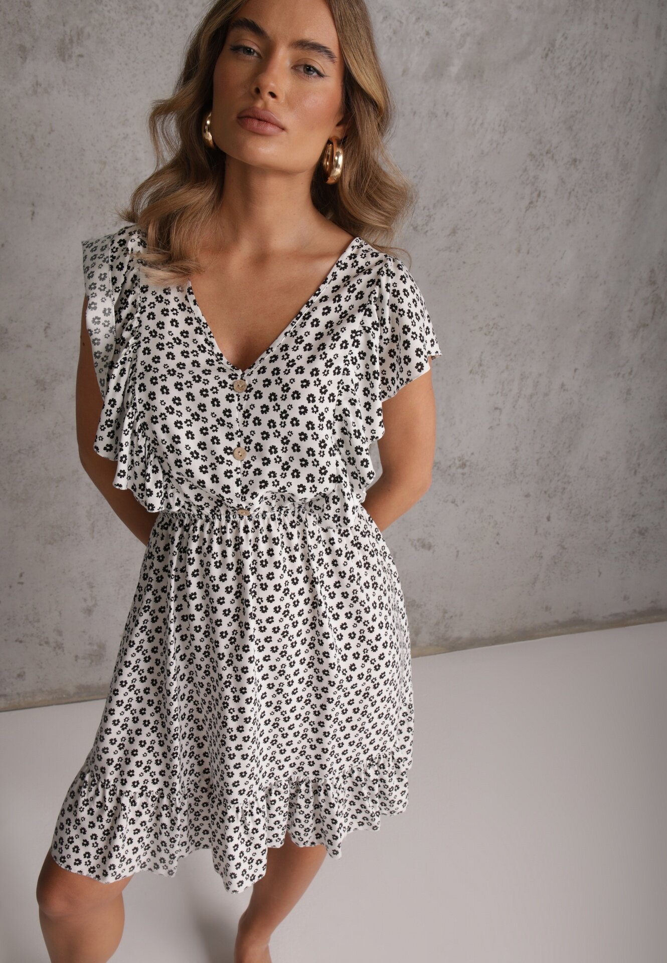 defox Rochie Albă Din Bumbac cu o croială evazată cu nasturi cu model floral Roniva