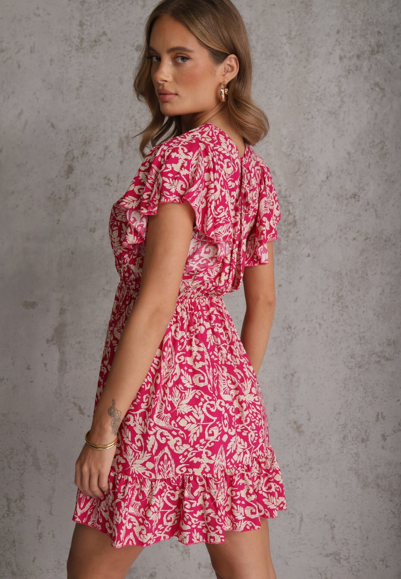 defox Rochie fuchsia din bumbac cu croi evazat decorată cu volane și elastic în talie Neliaura