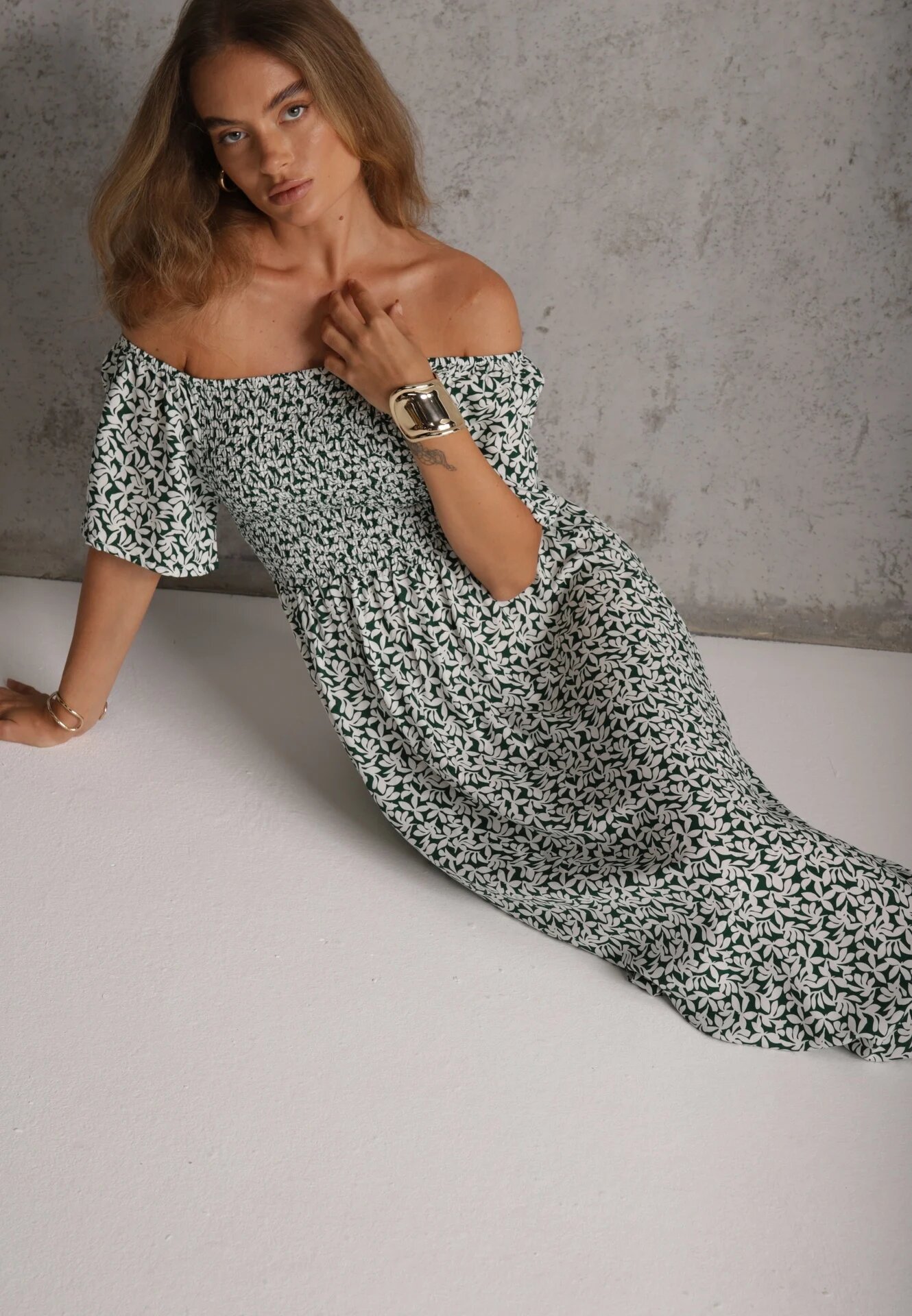defox Rochie hispanică din bumbac cu print vegetal care evidențiază talia cu ciucuri Kradli Verde