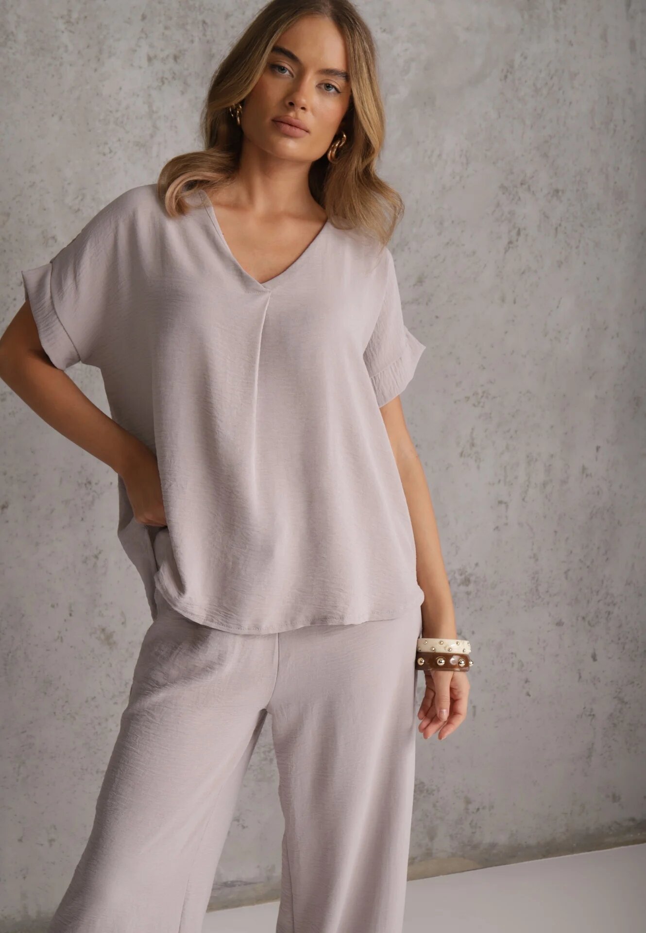 defox Set Gri deschis Bluză și Pantaloni Largi din Viscoză și Buzunare Efraria