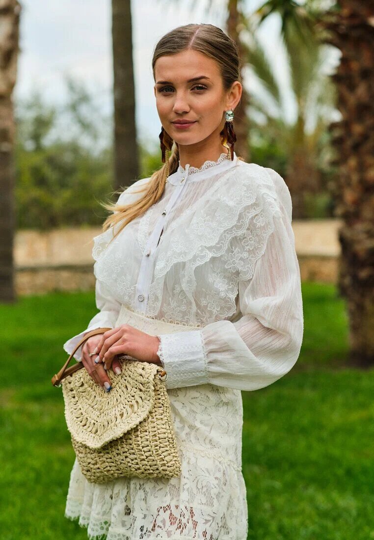 elsa.m by may Cămașă albă cu ață strălucitoare și inserții brodate Daizee
