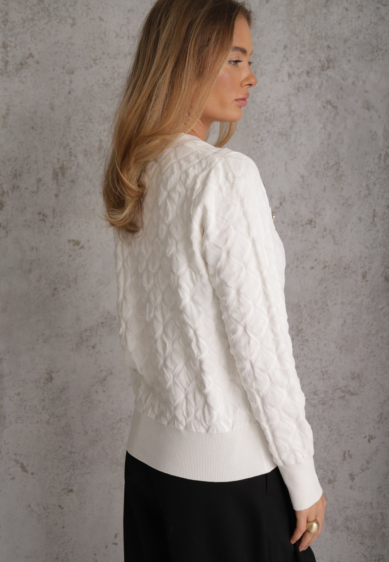 elsa.m by may Cardigan Alb cu nasturi decorativi și borduri striate Zymira