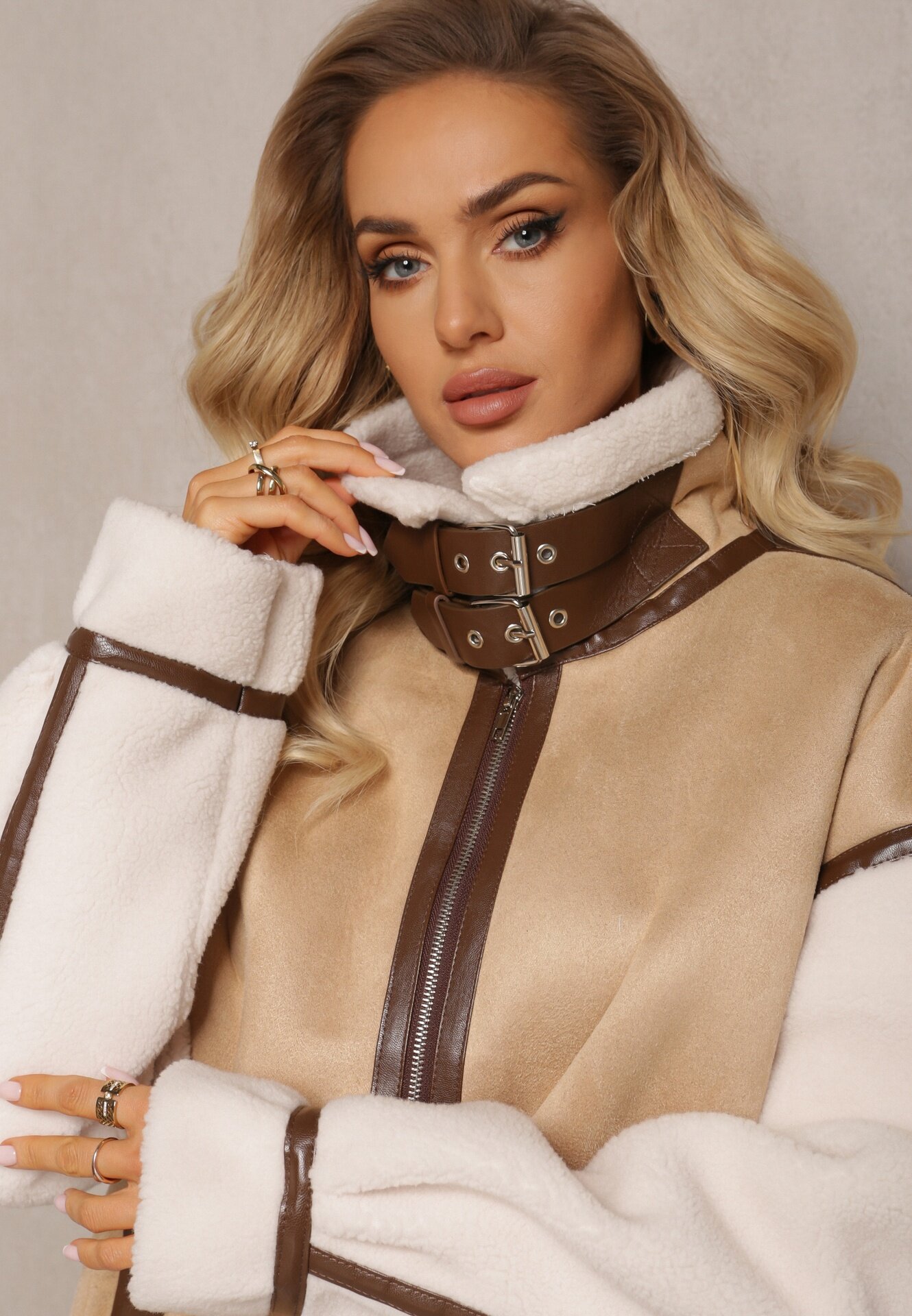 elsa.m by may Geacă pilot Bej cu blană artificială de miel Phaerehe