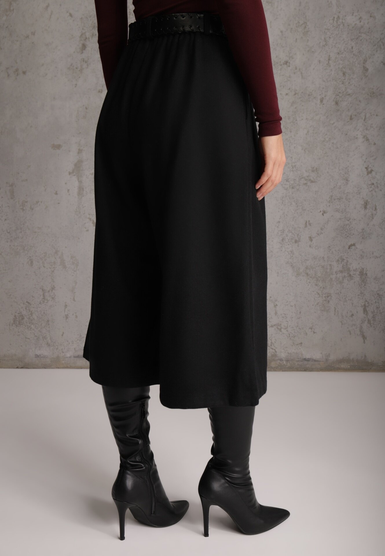 elsa.m by may Pantaloni culottes casual din vâscoză și bumbac cu curea cu cataramă Jumorla Negri