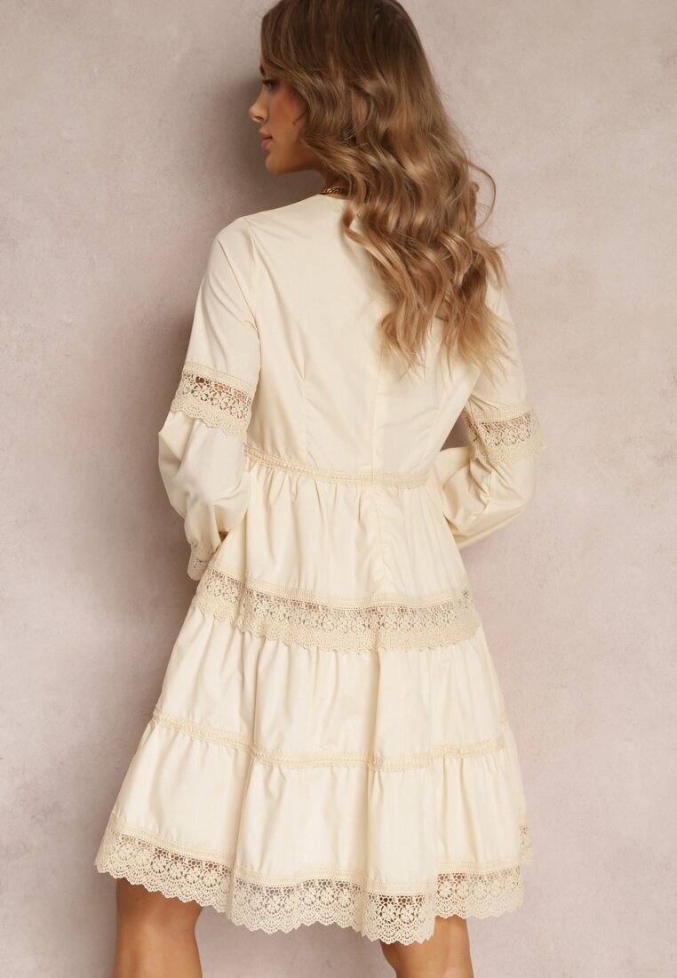 elsa.m by may Rochie bej cloș mini cu decolteu decorativ cu dantelă Eudovana