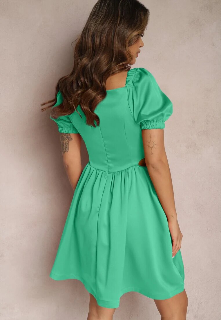 elsa.m by may Rochie Cloche Mini Verde cu Decupaje Laterale și Strassuri pe Decolteu Erelasia