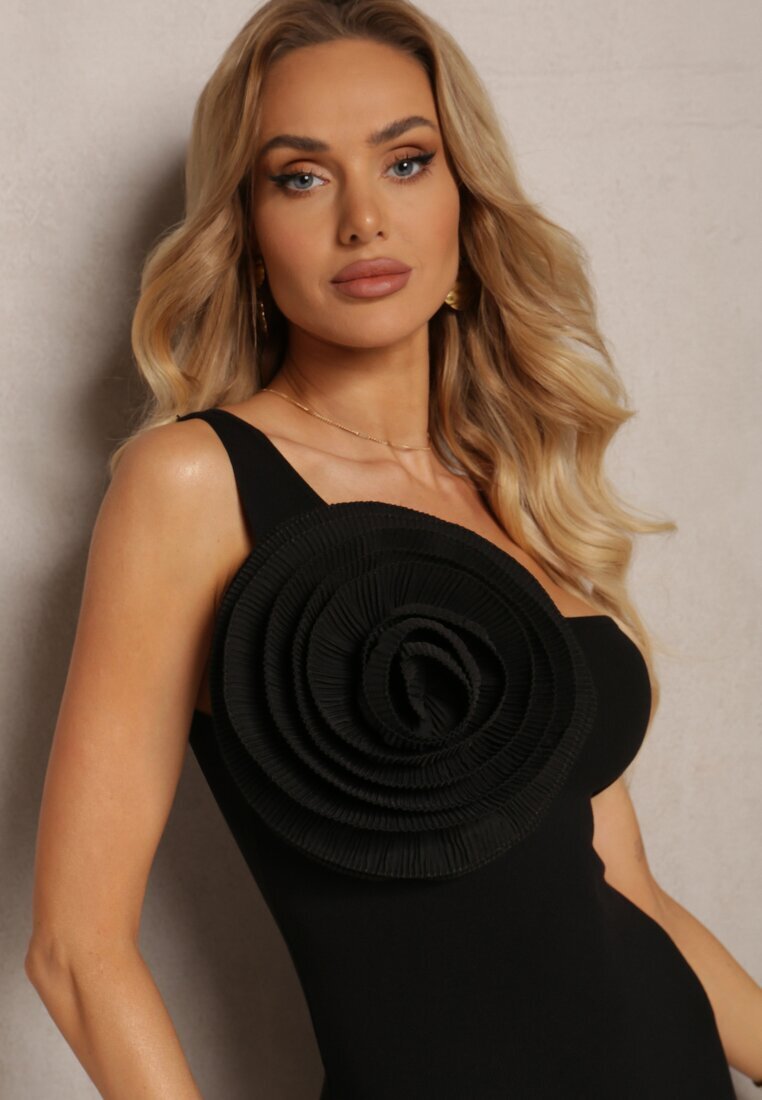 elsa.m by may Rochie Neagră Bodycon cu top asimetric decorat cu aplicație mare floare Pielina