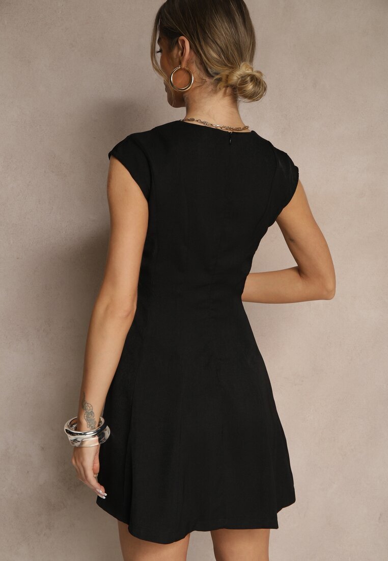 elsa.m by may Rochie Neagră Cambrată cu fustă cloș Elliara