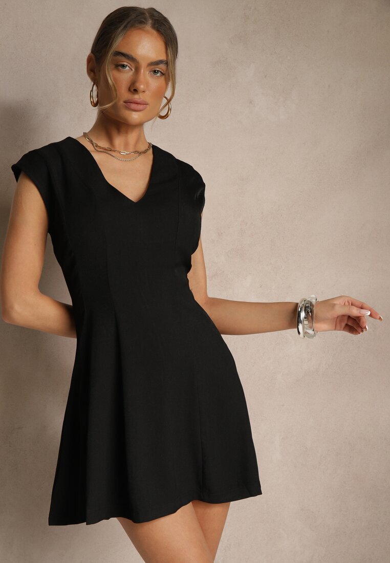 elsa.m by may Rochie Neagră Cambrată cu fustă cloș Elliara