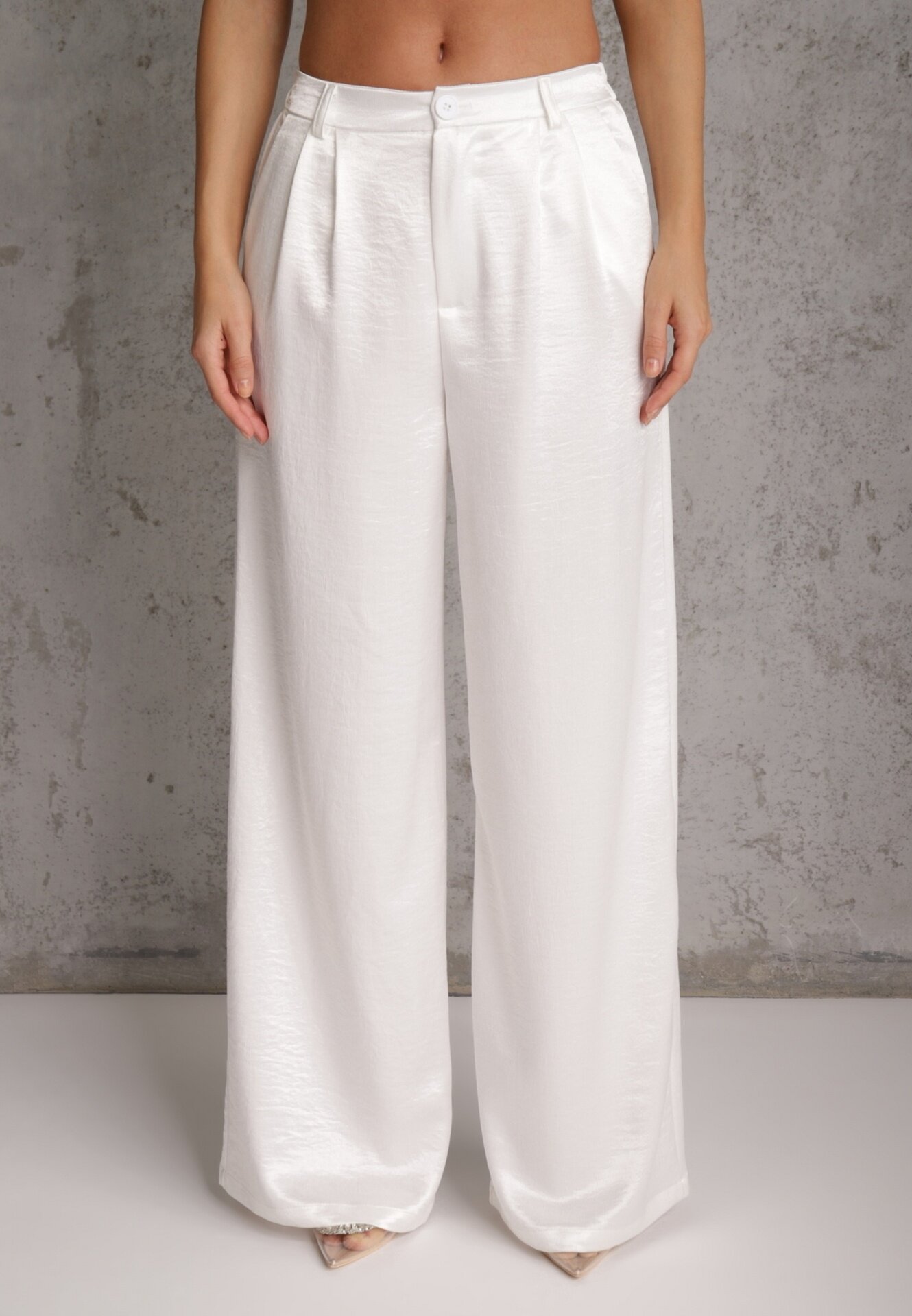 elsa.m by may Set elegant din material satinat bluză în stil kimono și pantaloni largi Adraxera Alb