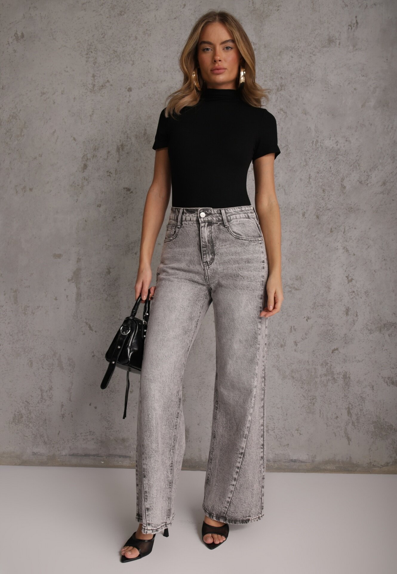 elsa.m by may Tricou negru din viscoză cu croială ajustată cu guler înalt Isomina