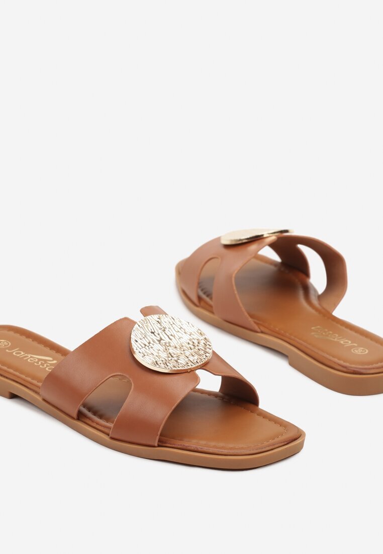 fiori&spinc Papuci Maro decorate cu aplicație metalică și decupaje în partea superioară Sopeneva