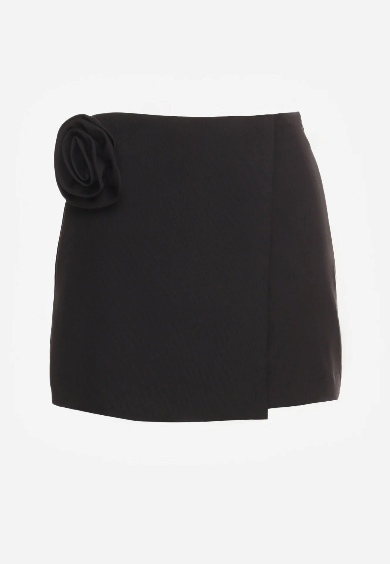  Fustă-Pantaloni scurți Mini Neagră cu pliu și aplicație în formă de trandafir Pholia