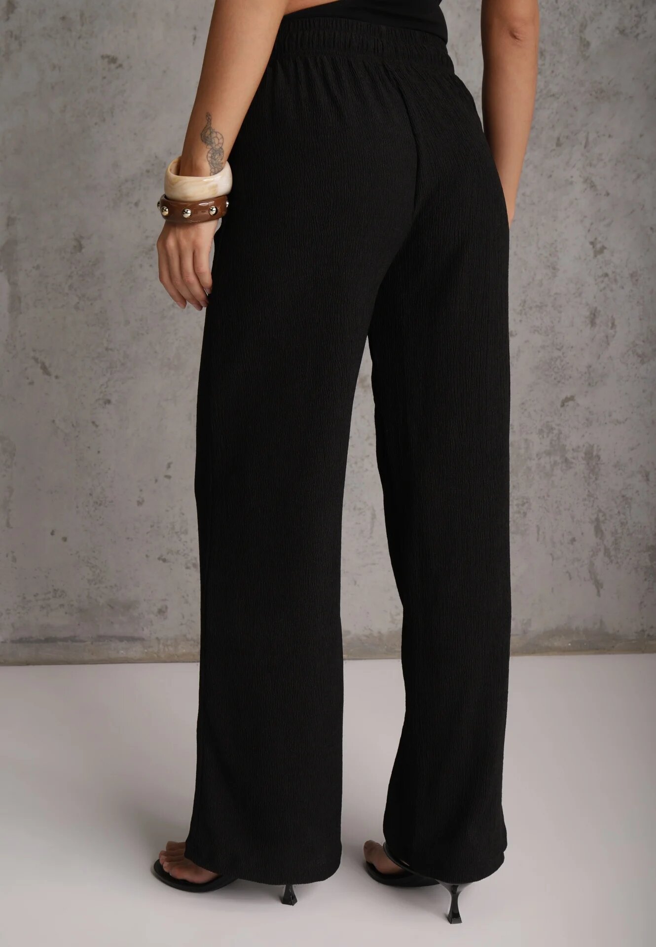 glo-story Pantaloni Pirethei Negri
