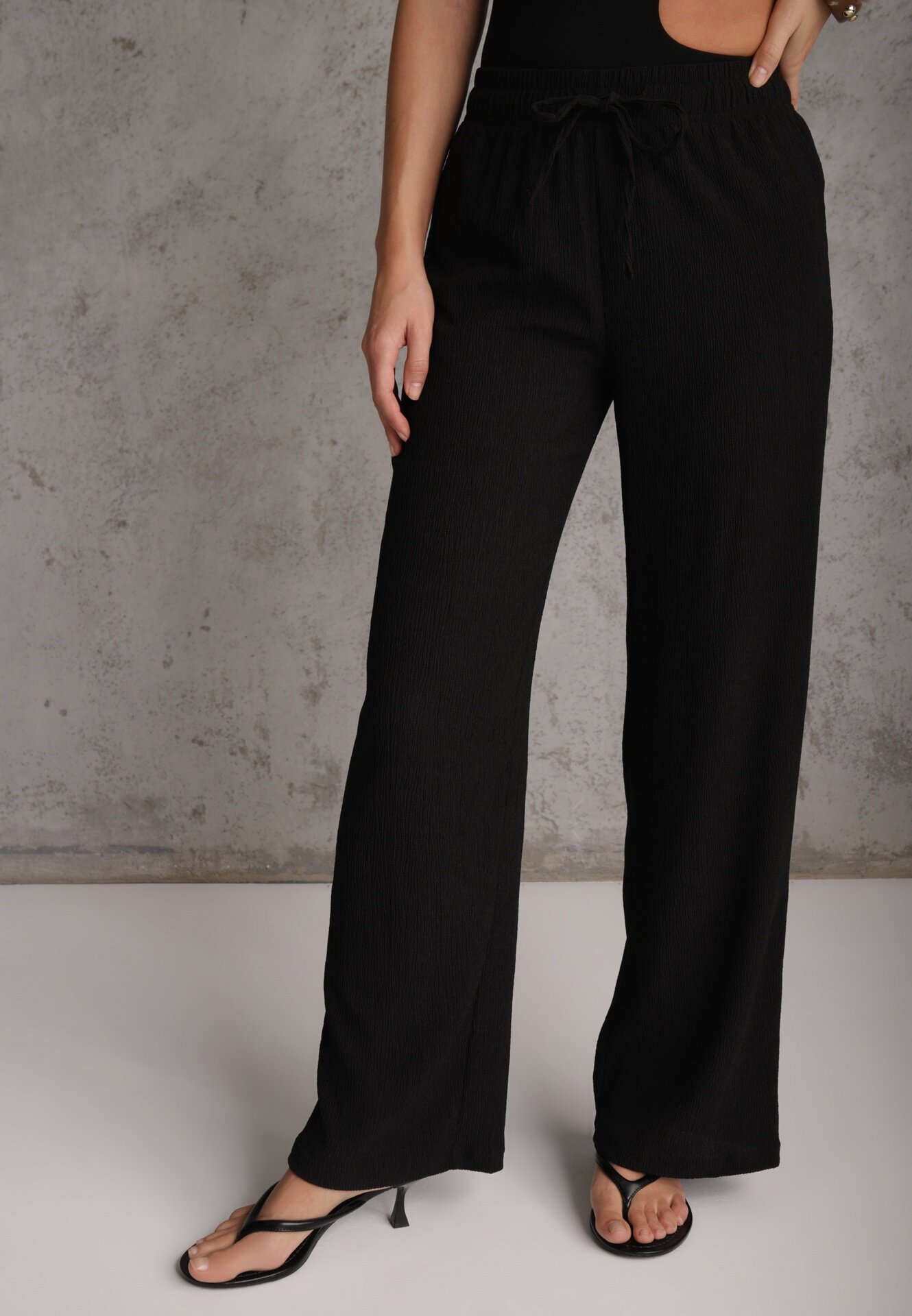 glo-story Pantaloni Pirethei Negri