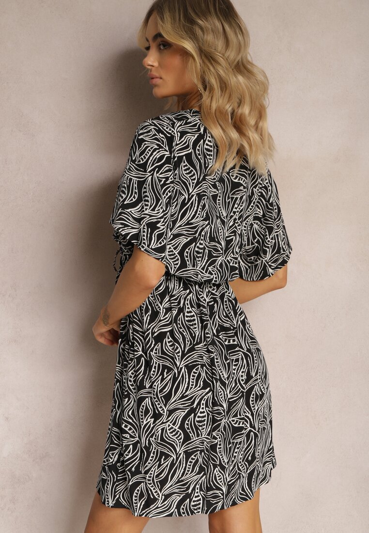 glo-story Rochie Negru-Alb cu model discret croială cloș și legată în talie Ferettia