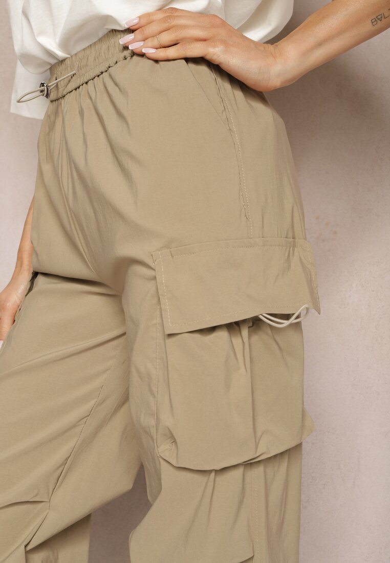 h&s Pantaloni bej cargo cu manșete și elastic în talie cu buzunare laterale Laverina
