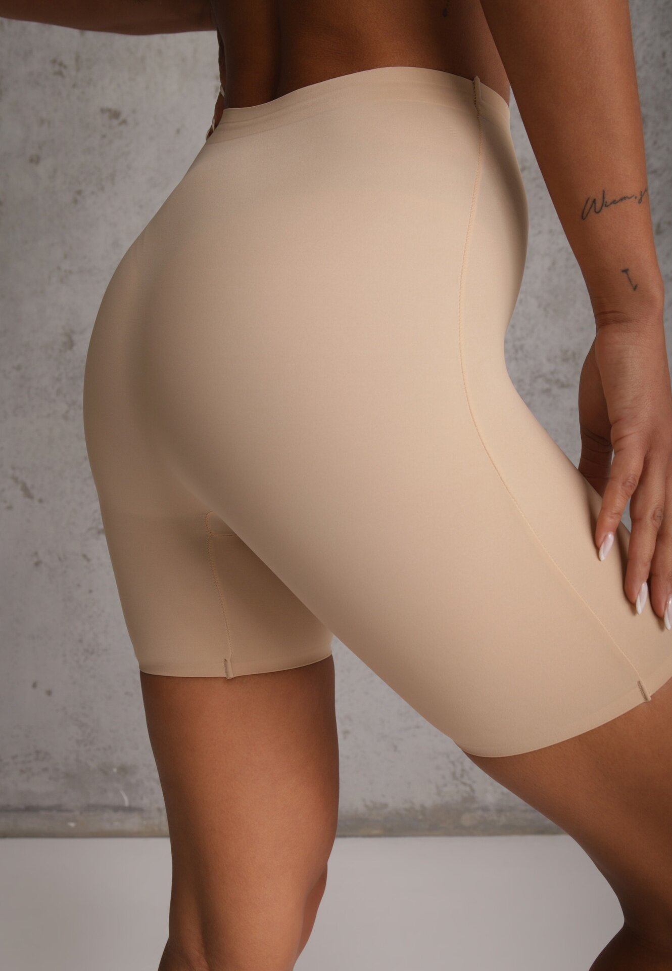 han Lenjerie intimă chiloți modelatori fără cusături High Waist Listea Bej
