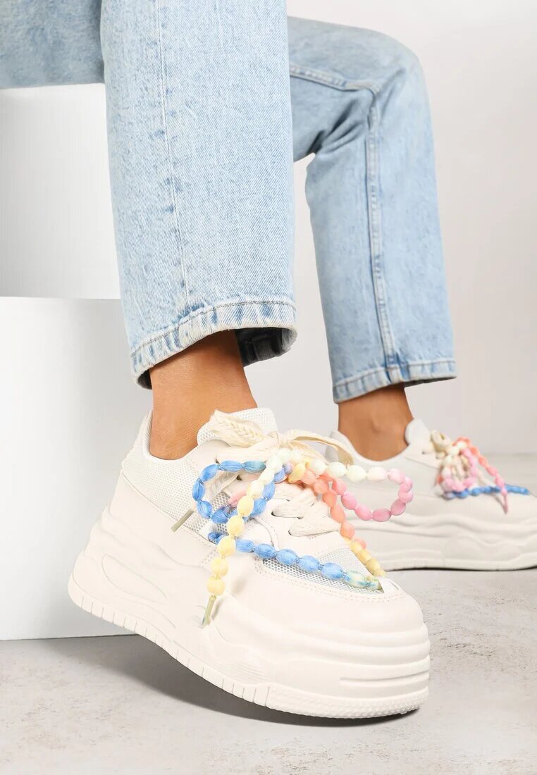 ideal Adidași bej pe platformă cu mărgele Amovanna
