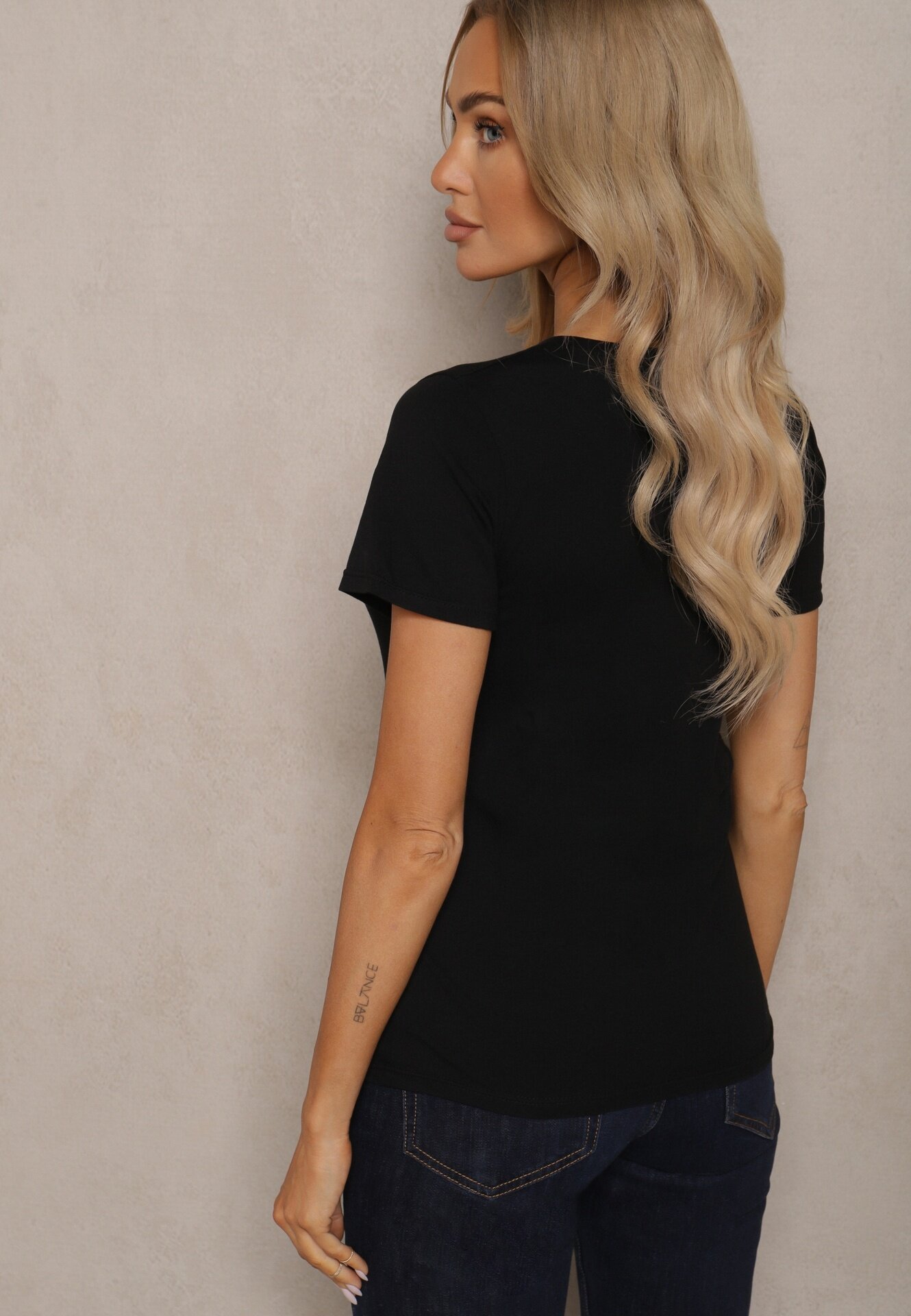 ideal Czarny Klasyczny T-shirt z Bawełny Bilena