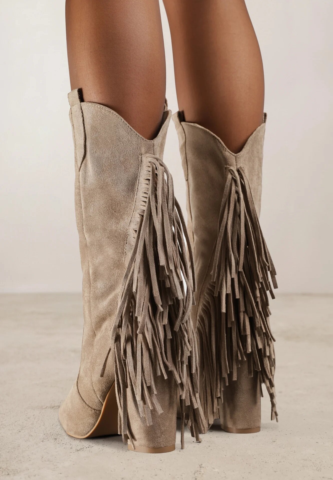 ideal Ghete Cowboy Bej închis cu toc gros decorate cu franjuri Reikka