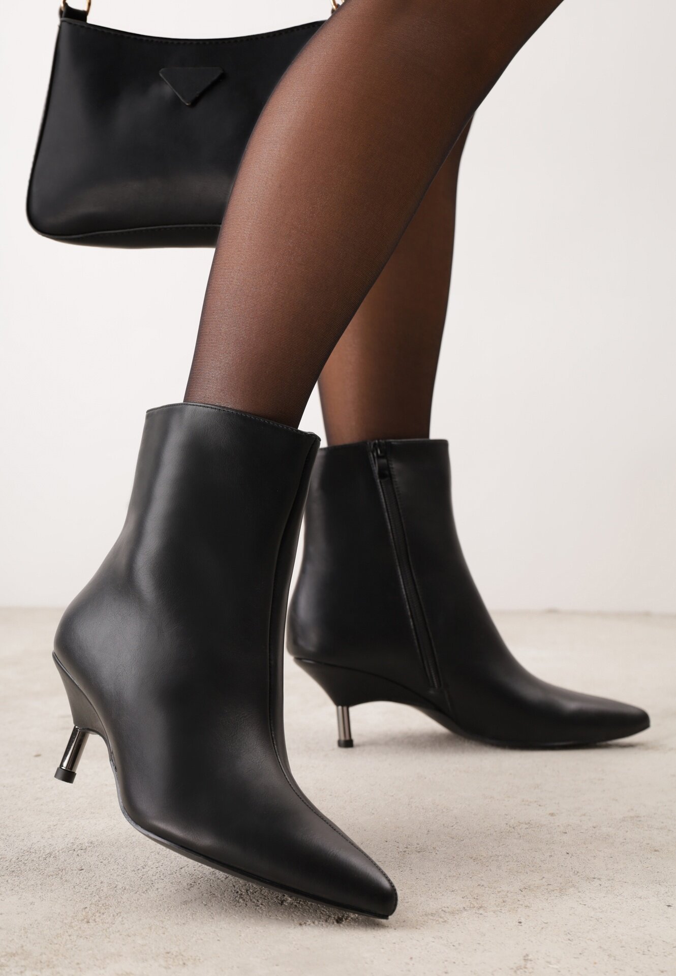 inia Botine Celini Negre