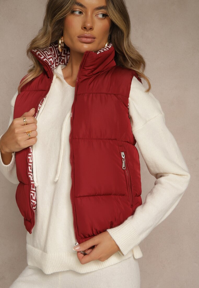 j.style Vestă Bordo Decorată cu Matlasare și Căptușeală Modelată în Meander Olerea