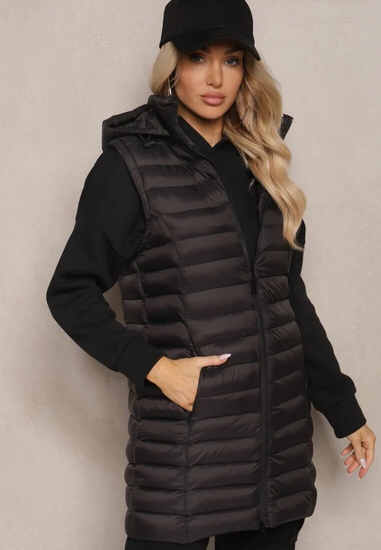 j.style Vestă Lungă Neagră cu glugă și matlasare decorativă Vitiena