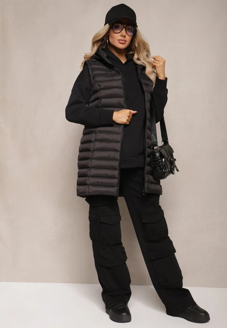 j.style Vestă Lungă Neagră cu glugă și matlasare decorativă Vitiena