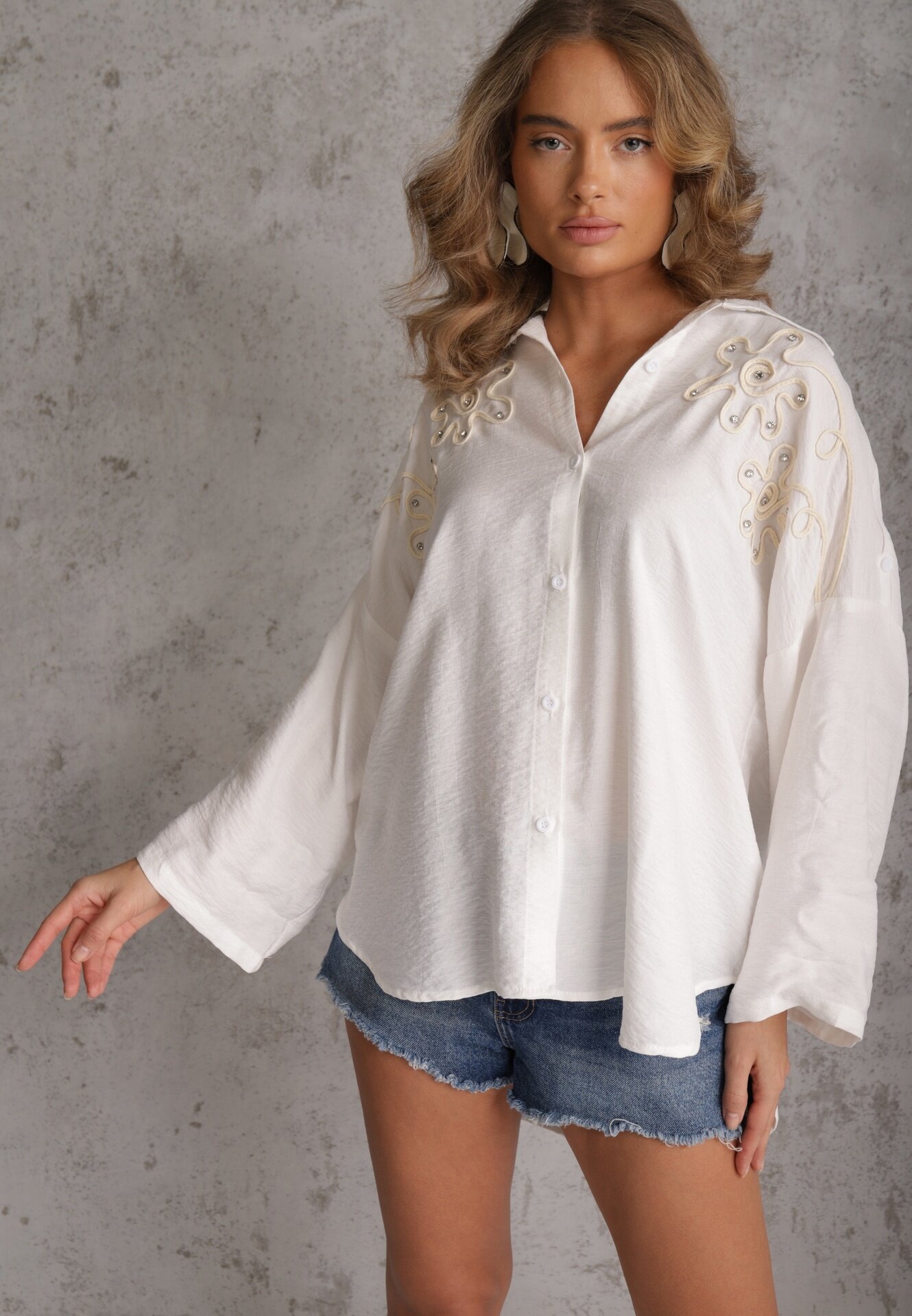 j&x Cămașă Albă Vâscoză Tip Liliac cu Mâneci Reglabile și Broderie Drenesh