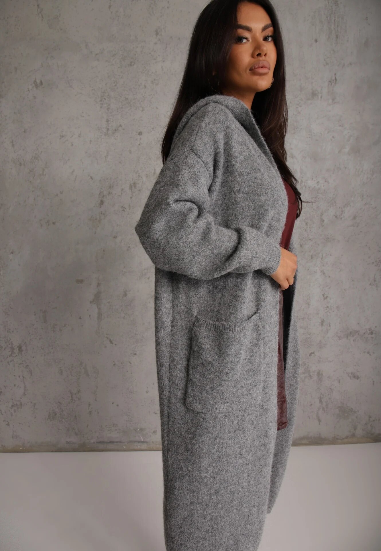 j&x Cardigan maxi neîncheiat cu lână cu glugă și broșă cu lanț Minvelda Gri
