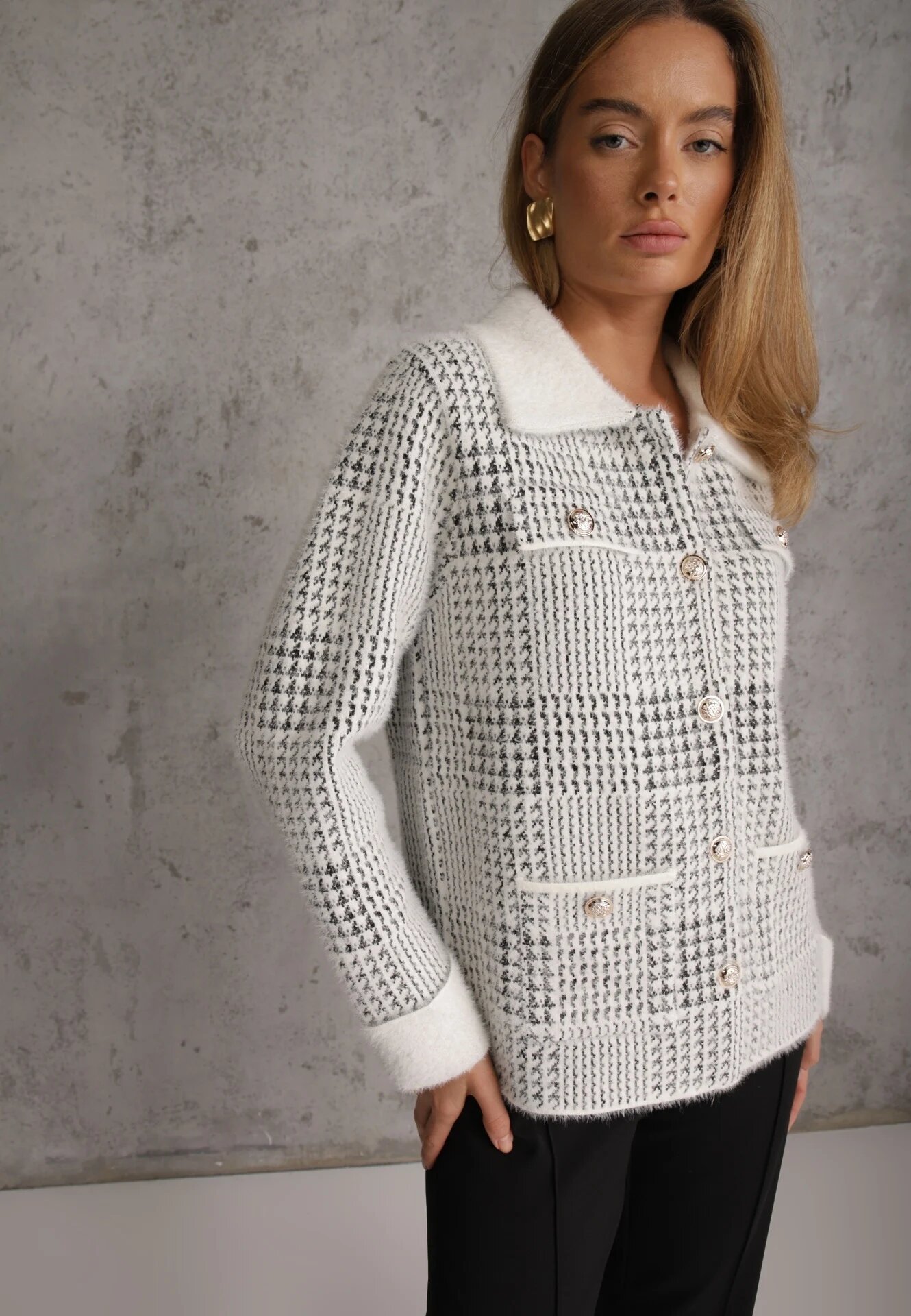 j&x Cardigan tweed cu lână cu nasturi bijuterie și buzunare cu clapă Alveme Alb
