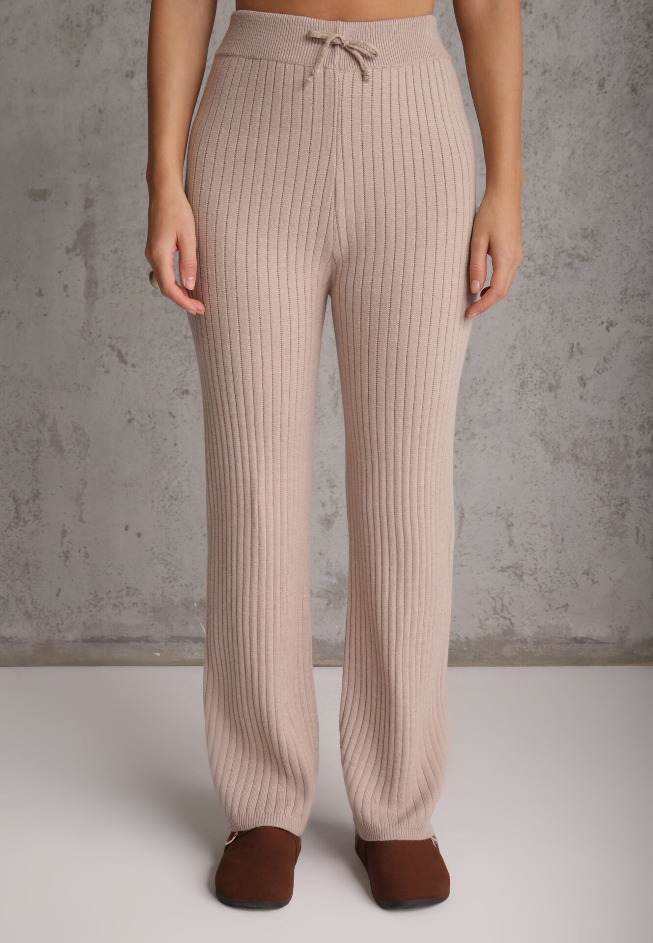 j&x Compleu din 3 piese din tricot cu bumbac: vestă cardigan și pantaloni Nordelia Bej deschis