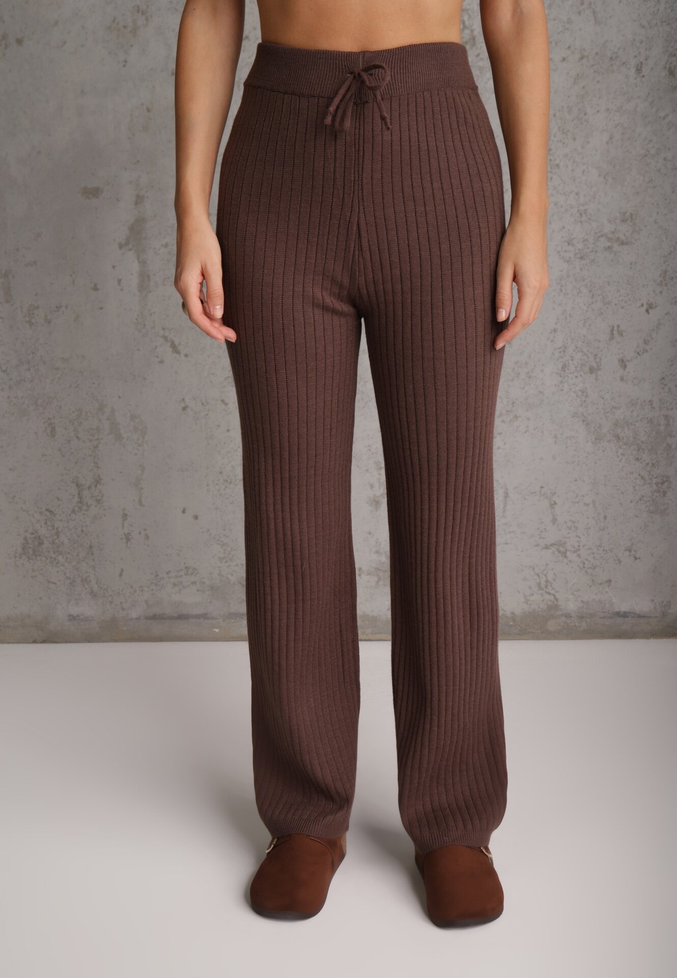 j&x Compleu din 3 piese din tricot cu bumbac: vestă cardigan și pantaloni Nordelia Maro