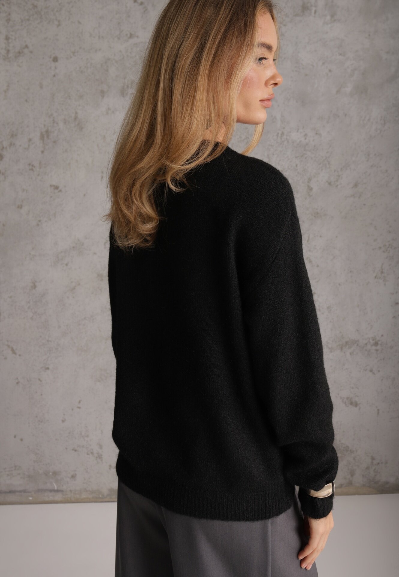 j&x Pulover cu lână bumbac și broderie florală Adetna Negru