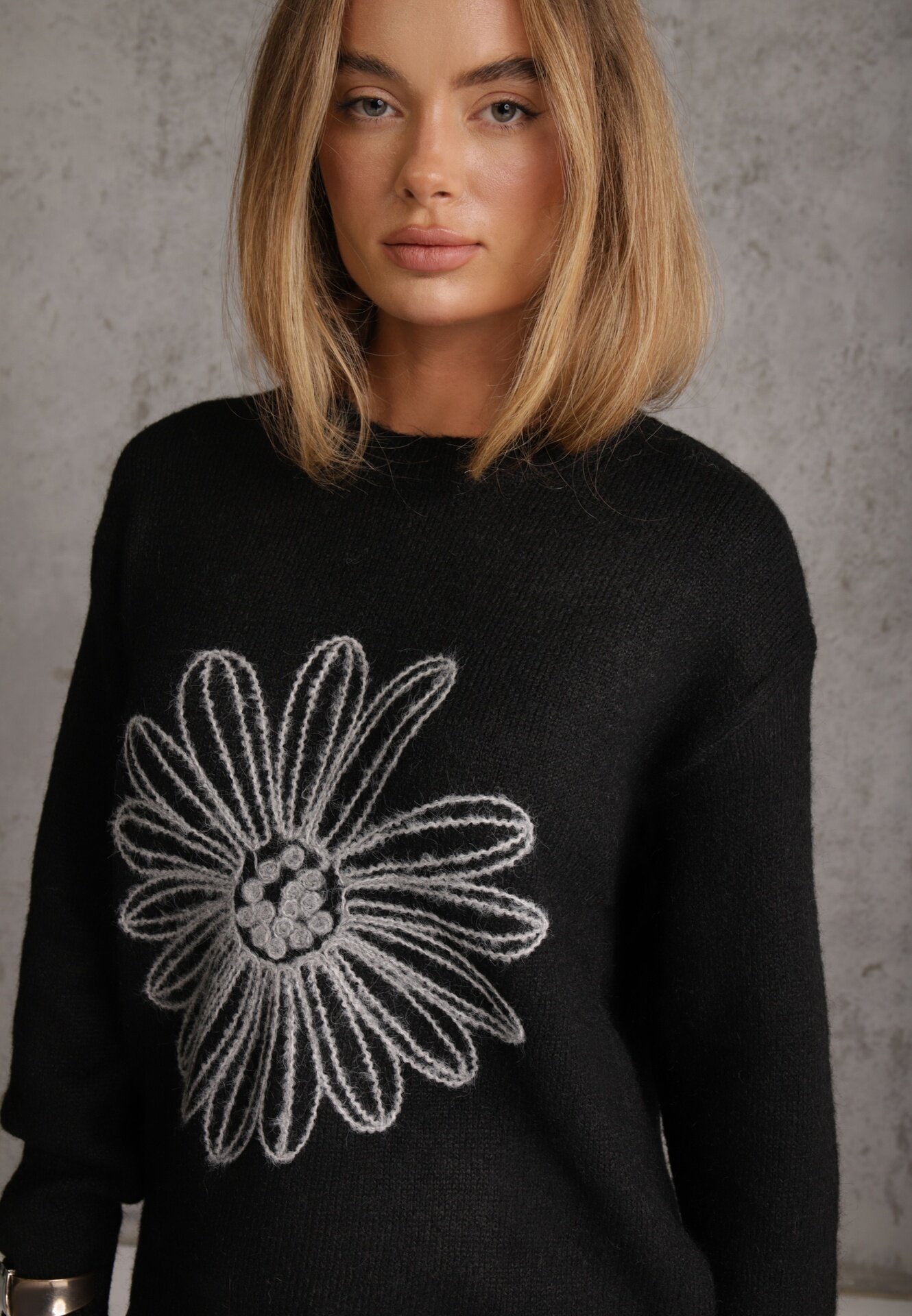 j&x Pulover cu lână bumbac și broderie florală Adetna Negru
