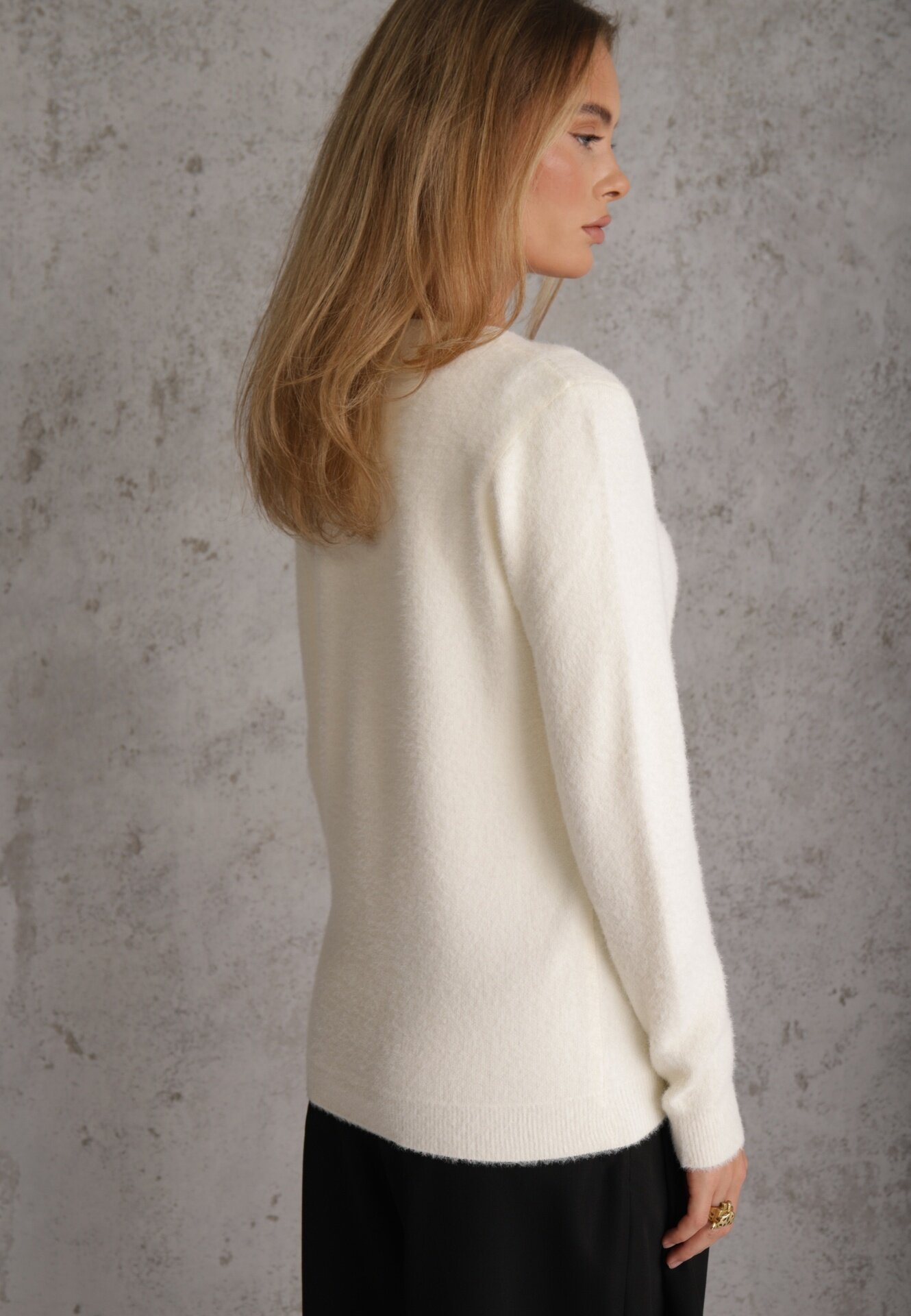 j&x Pulover din lână în stil minimalist Joslina Bej deschis