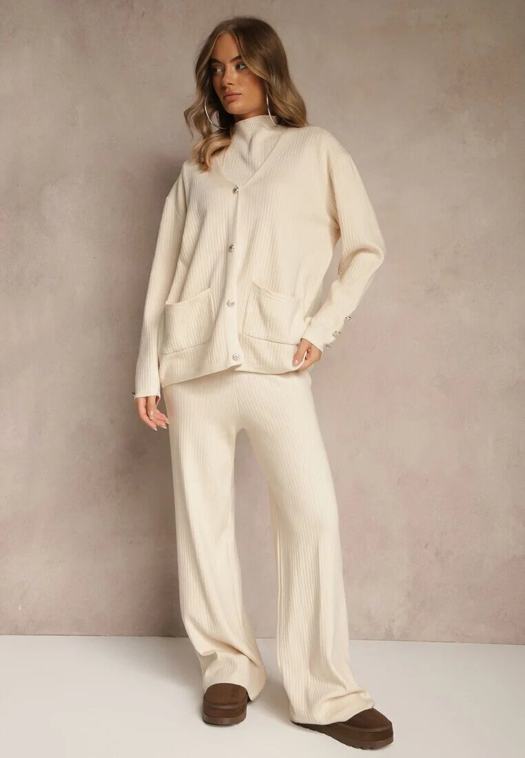 j&x Set Bej deschis din tricot cu bumbac Pantaloni Cardigan și Tricou cu guler înalt Ralonia