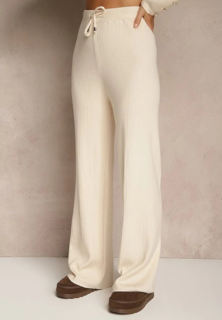 j&x Set Bej deschis din tricot cu bumbac Pantaloni Cardigan și Tricou cu guler înalt Ralonia