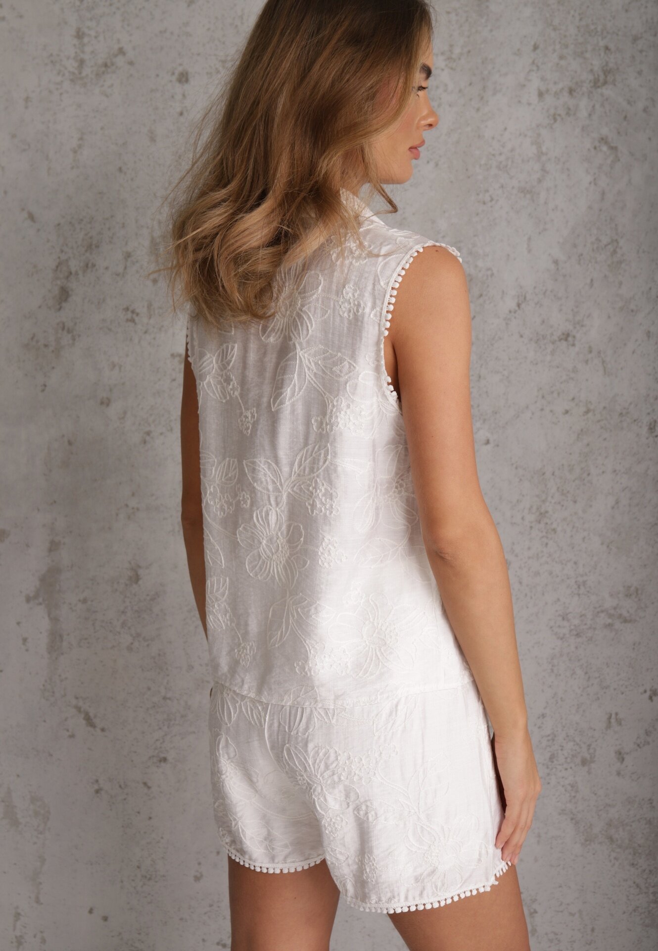 j&x Set de vară din viscoză cu broderie cămașă fără mâneci și scurt Naseshi Alb