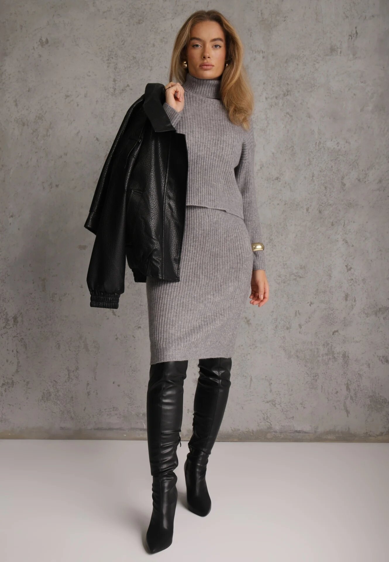 j&x Set tricotat cu dungi cu lână și bumbac cu guler înalt și rochie bodycon Mirrela Gri