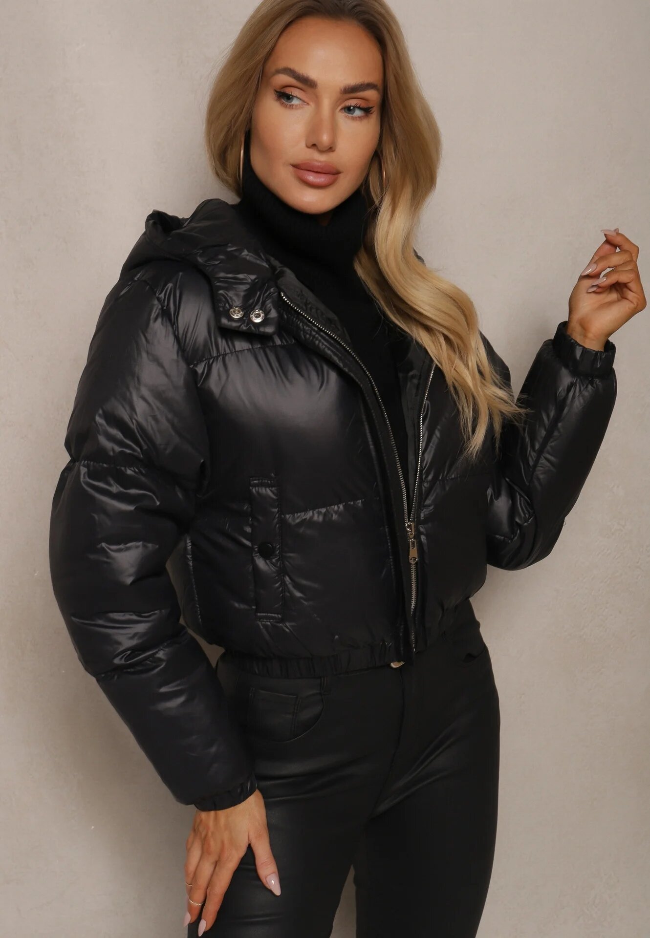 jstyle Geacă Neagră Matlasată scurtă cu glugă nedetașabilă Tinneira