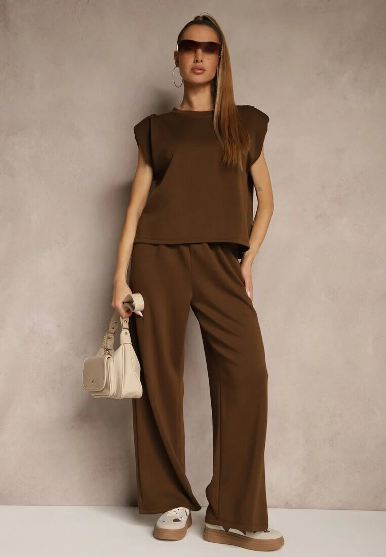 jumelle Compleu Maro din Viscoză cu Pantaloni Largi și Tricou cu Umeri Întăriți Neidra