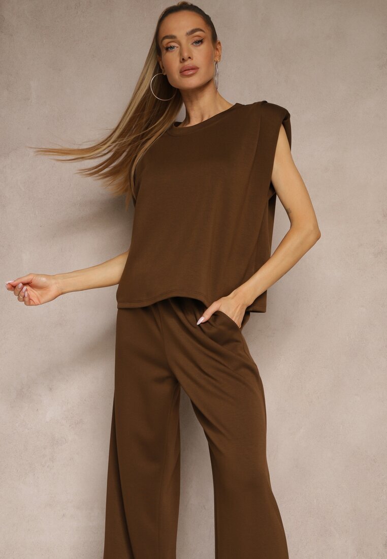 jumelle Compleu Maro din Viscoză cu Pantaloni Largi și Tricou cu Umeri Întăriți Neidra