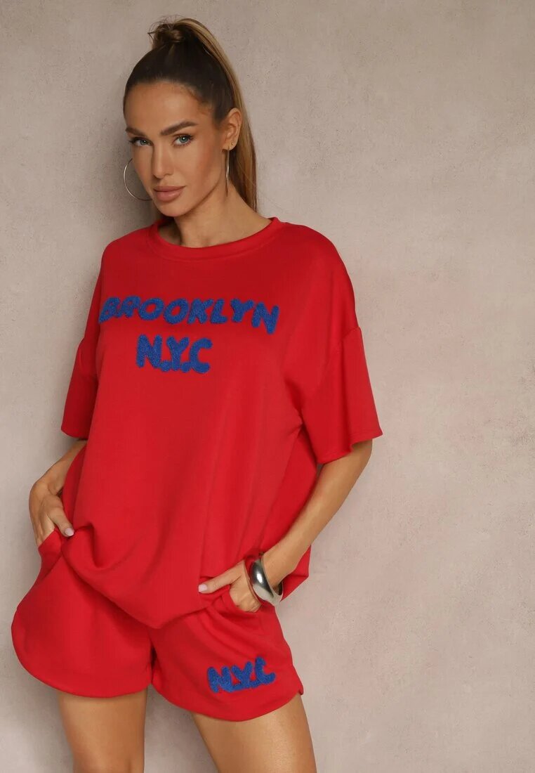 jumelle Compleu Roșu din Viscoză Croi Oversize Tricou și Pantaloni scurți Lirafina