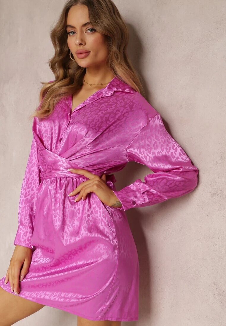 lily rose Rochie fucsia cu imprimeu leopard în relief cu guler și cordon Nynaine