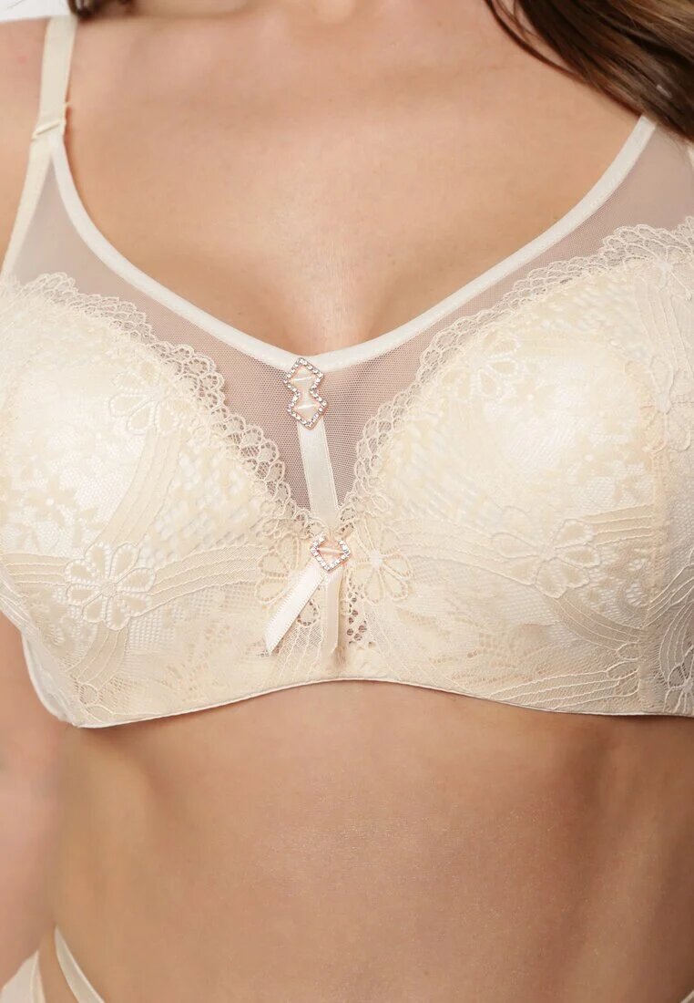 love magnolia Sutien tip full cup Bej din dantelă cu catarame metalice și zirconii Mulani