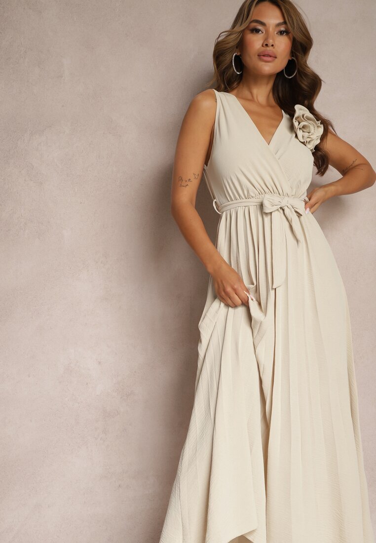 lovery Rochie de Cocktail Bej Plisată cu Broșă Florală Curea și Bandă Elastică în Talie Viknna